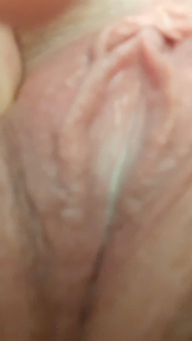 Het idee dat ik vandaag al 5 videobelletjes hebt maakt me kletsnat..... dankjulliewel lieverds! Ik ga