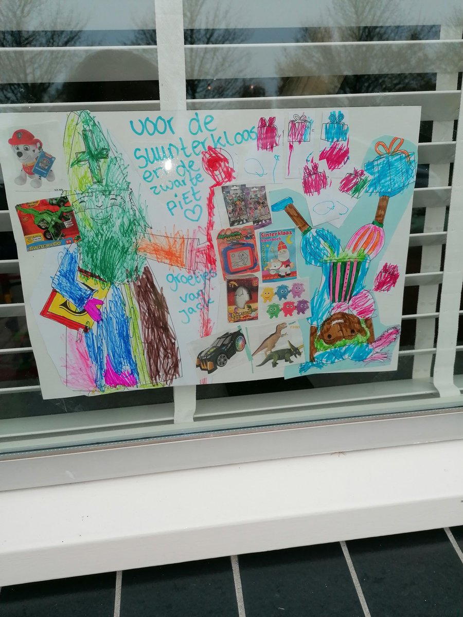 <a href="/Suunterklaos/">Sint Nicolaas</a> nou hij hangt hoor! Laat de inspectiepieten maar komen