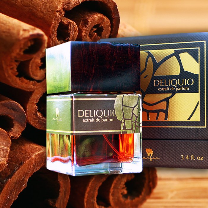 DELIQUIO #ExtraitdeParfum Unisex - 100ml - Spray
Head notes: Rose - Geranium - Saffron - #Cinnamon - Incense / Heart notes: Vetiver - Patchouli - Guaiac Wood - Cedarwood - Seaweed Accord / Base notes: Amber - Musk #deliquio #perfumeaddict #perfumelovers #deliquiomarfin #Perfume