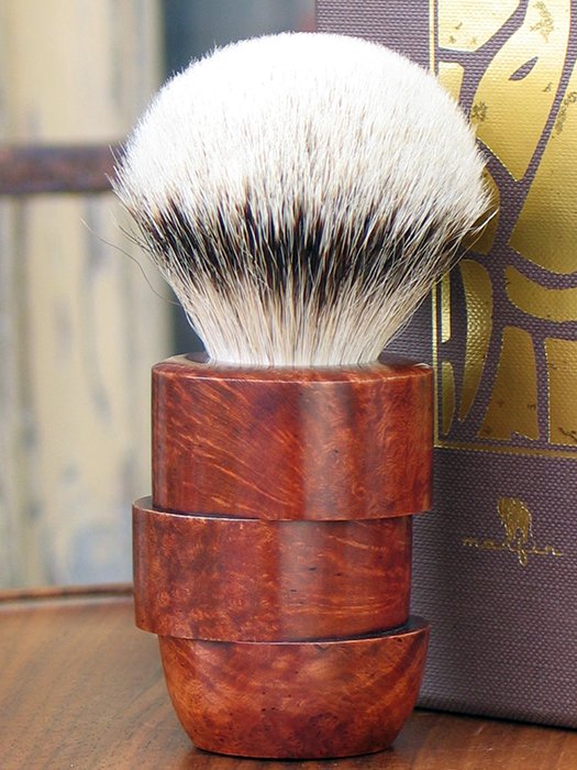 #Crazy Marfin #shavingbrush n. 461. Handcrafted in Italy. #workinprogress #traditionalshaving #rasagetraditionel #rasiermesser #afeitadoclasico #gentlemanstyle #madeinitaly #shaveoftheday #marcofinardi #marfinshavingbrush #bespoke #Christmasgifts 
#madeinitaly