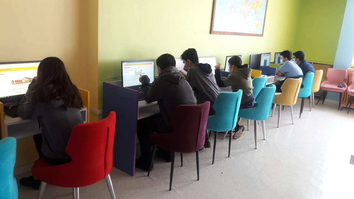 Üst düzey düşünme becerilerini kullandırmyı hedefleyen ve aynı anda birçok ülkede uluslararası çevrimiçi olarak uygulanan “Bilge Kunduz Uluslararası Enformatik ve Bilgi İşlemsel Düşünme Etkinliği”ne <a href="/Rkal_21/">Rekabet Kurumu Anadolu Lisesi</a> olarak katılım sağladk. 1. ve 2. gün Bilge Kunduzlarımız @argediyarbakir