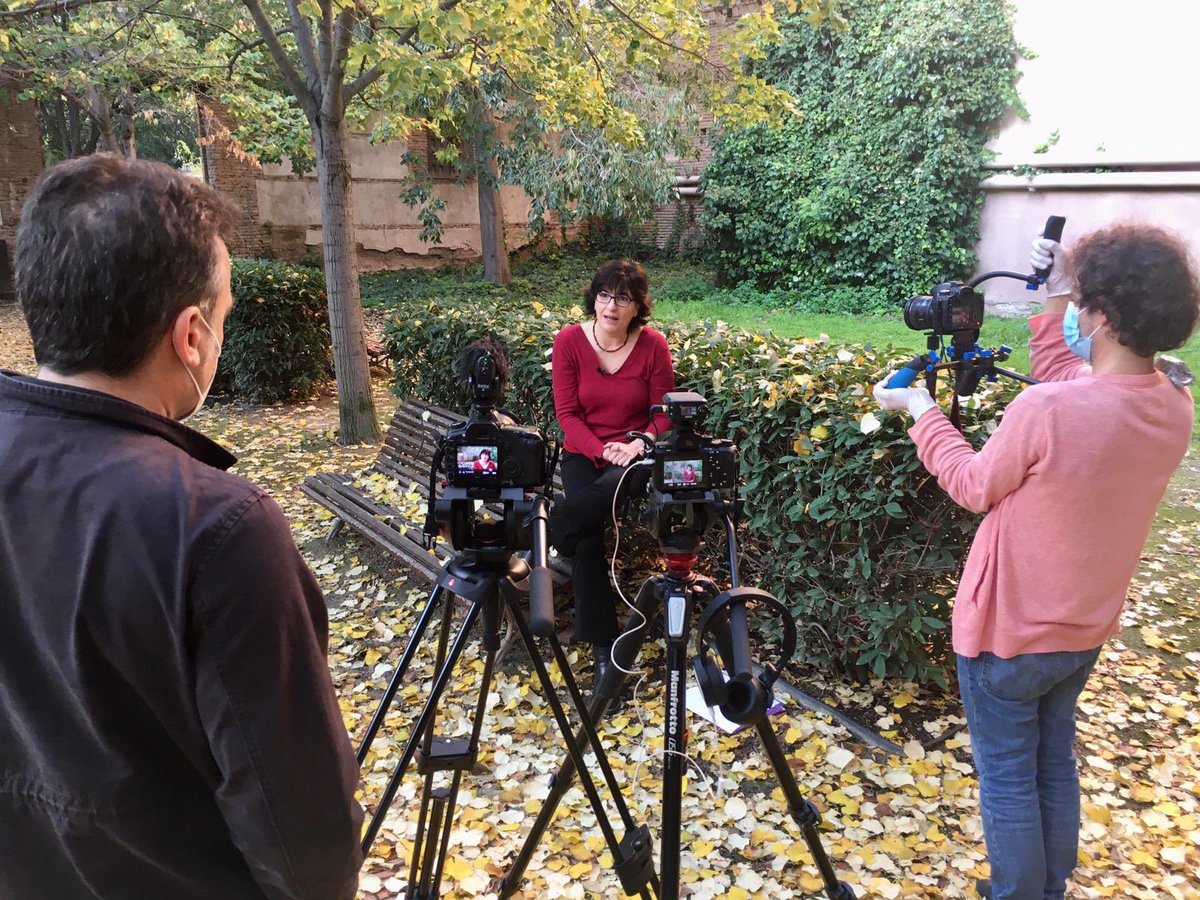Fernando_Casado's tweet photo. Primeras entrevistas en la carretera a expertos sobre la #desigualdad y la juventud en contextos de la crisis
Nuevo #Documental de #CADProductions: #Generación DobleCrisis 🎬
para #FundacionFriedrichNeumann  
Primer día entrevistas con  #OlgaCantó y #PabloSimon 🤓🎬 https://t.co/7wuEbe07UD