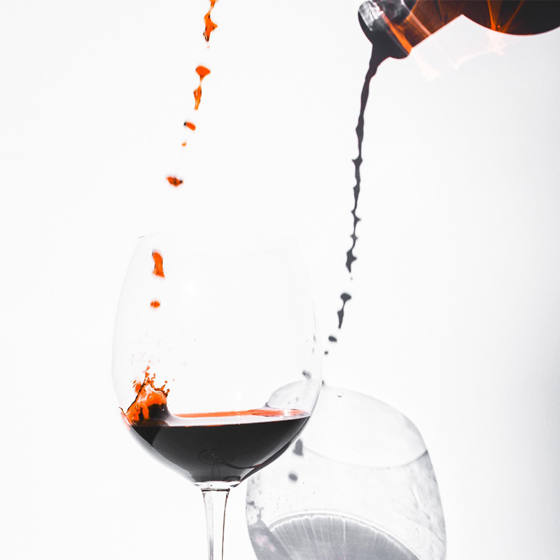 We are extremely excited to share a few new vintages and stories around Carménère Day this month with all our Lozärn friends and family.

“My passion for Carménère was truly love at first sip." Salóme Buys-Vemeulen

#Carmenere #CarmenereSouthAfrica #CarmenereLozarn #CarmenereSA