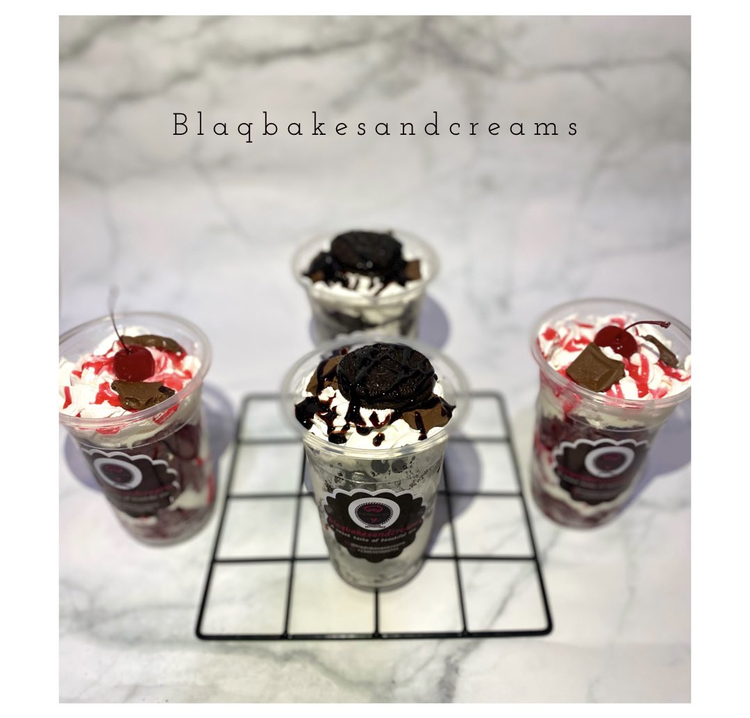 blaqbakes's tweet photo. Our cake parfait will keep you longing for more when you eat it, it’s extra moist and super yummy🤤
—
Price- 1,500
—
Flavors- Red Velvet and Chocolate
.
(Get 5 cups for 6k instead of 7,500🥳)
Send a dm to order or whtsap 08101889799
Please Retweet🥺🙏🏽
📍LAGOS https://t.co/PWeQmQCoOP