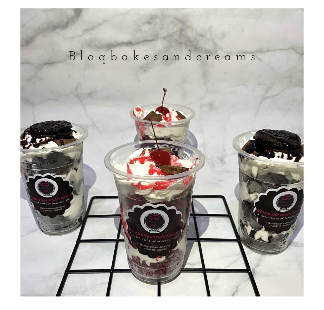 blaqbakes's tweet photo. Our cake parfait will keep you longing for more when you eat it, it’s extra moist and super yummy🤤
—
Price- 1,500
—
Flavors- Red Velvet and Chocolate
.
(Get 5 cups for 6k instead of 7,500🥳)
Send a dm to order or whtsap 08101889799
Please Retweet🥺🙏🏽
📍LAGOS https://t.co/PWeQmQCoOP
