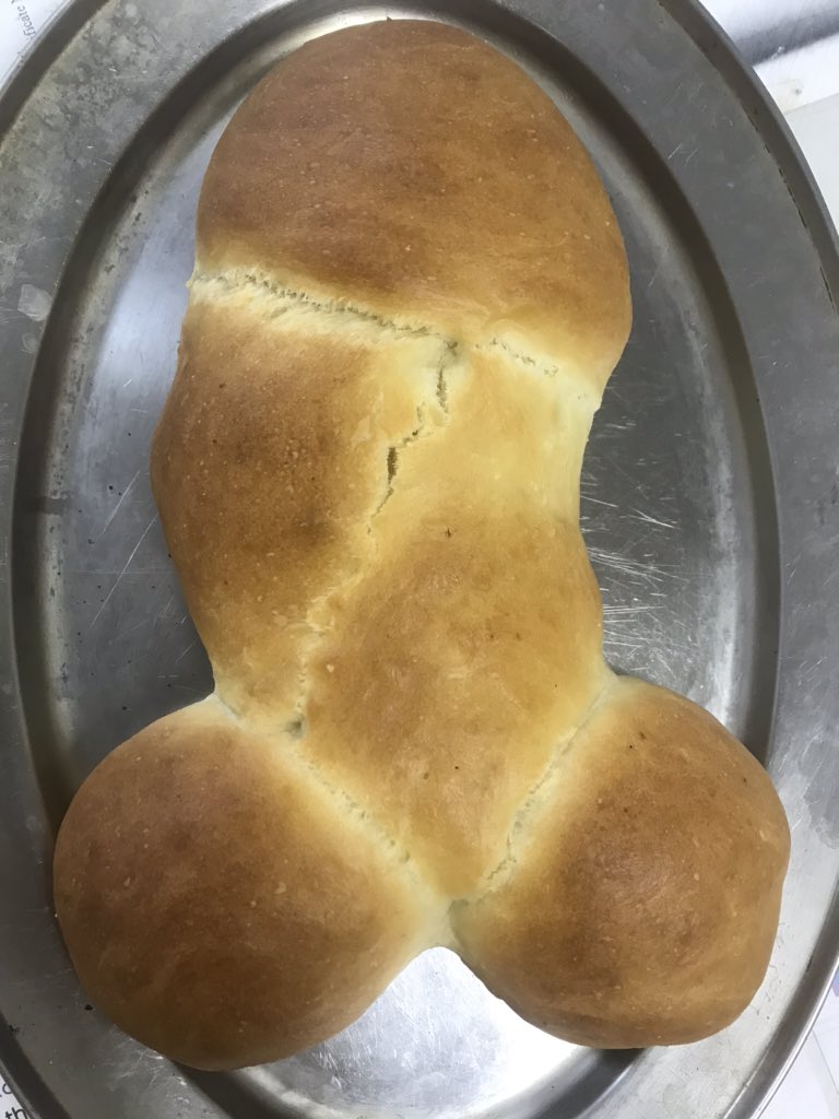 legitdakx93's tweet photo. can you handle this massive dick!?
oh i mean bread 😂 #breaDICK #Food #bavarian #massivedick #breadballs https://t.co/1roorgYBac