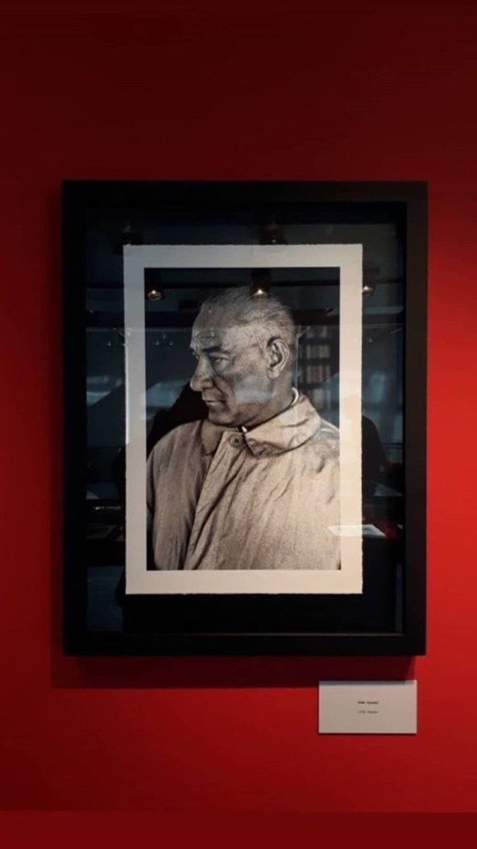 Bazıları için moda olan Atatürkçülük, bizim için hiç eskimemişti..
Saygı ve rahmetle ❤️❤️