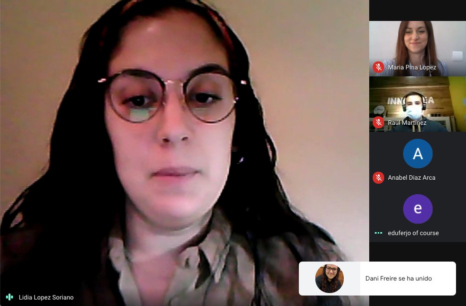 #DesayunosPCUMH | Arrancamos una nueva formación gratuita en el #ParqueCientífico de la <a href="/UniversidadMH/">UMH</a>.

La temática de hoy 👨🏻‍🔬👩🏻‍🔬: Tecnologías 3D para la medicina de hoy y del futuro.

Presenta nuestra compañera del Área de Desarrollo Empresarial, Lidia López.

Abrimos hilo. 🧵⬇️