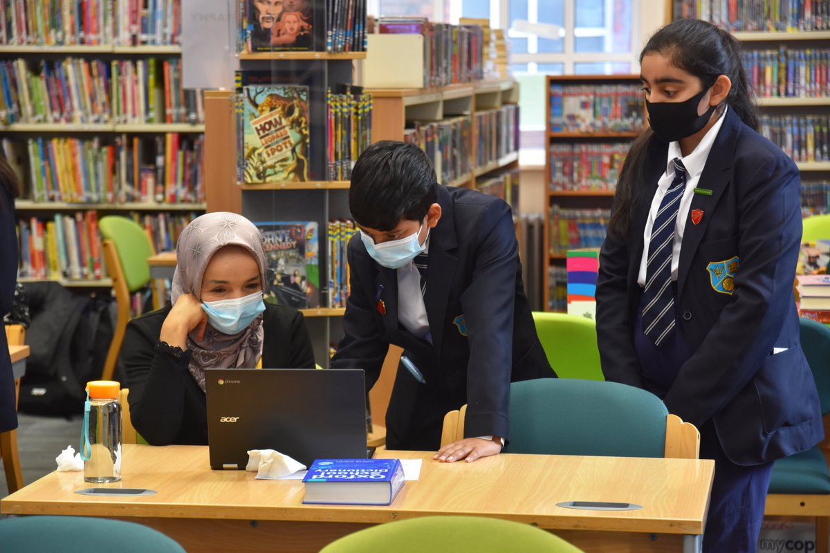 DenbighHigh's tweet image. Brilliant to see our wonderful Digital Leaders running their Screencastify Drop in Sessions for staff today. The Digital Leaders will be running sessions every Tuesday throughout November to support staff. @tasleemaslam1  @hannahharwood4 @darcyprior #technologyforlearning