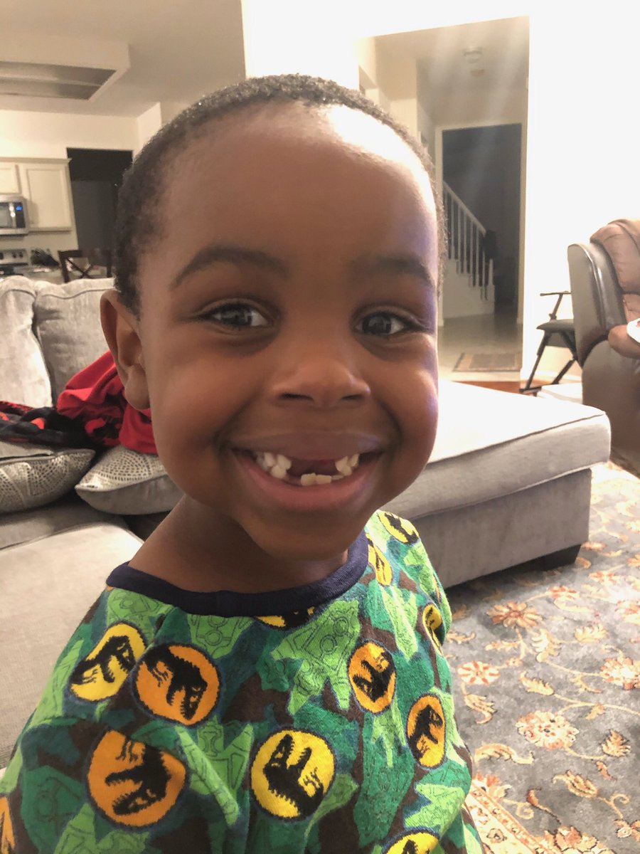 13adh13's tweet photo. @NehemiahBWonder I know you’re all following me for content about my brother so I thought I’d let you know @NehemiahBWonder lost his two front teeth 😩😭🥰 https://t.co/TXNzLbwduB