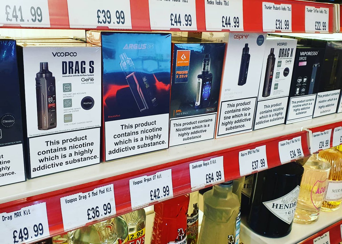 Grapes & Vapes tweet media