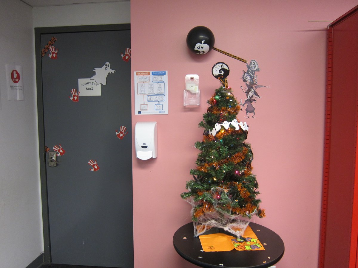 CompleatRehab's tweet photo. Part two of photos of Halloween decorating at our clinics. https://t.co/BtnB60ddoB