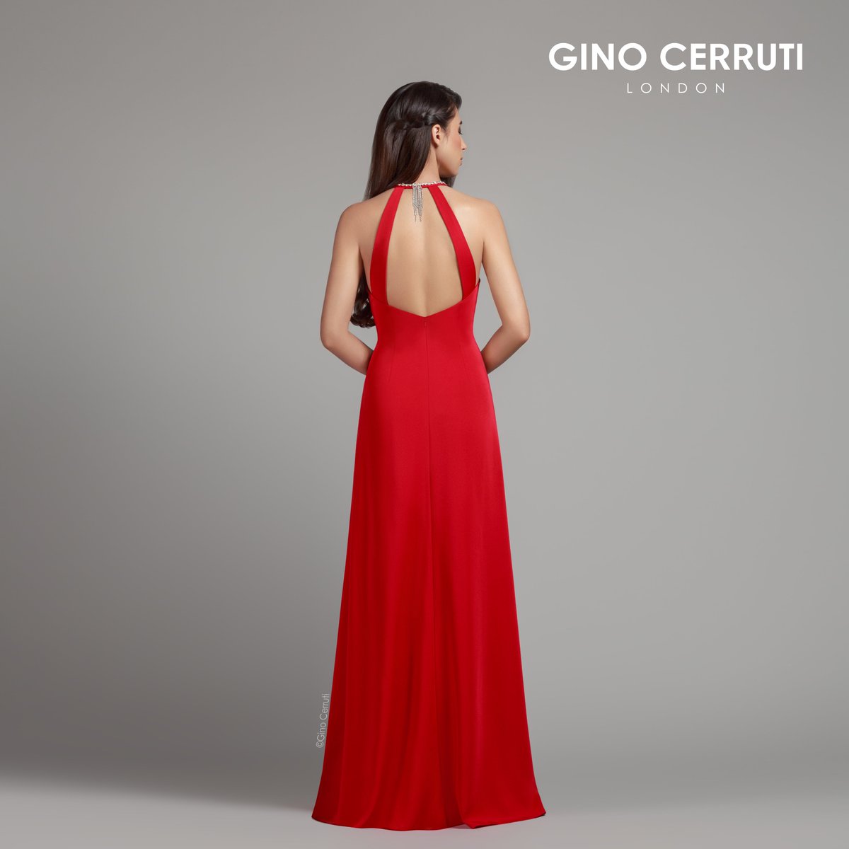 Something special with a touch of sparkle! ✨🌹

ginocerruti.com/item/7224H 
#ginocerruti #promdress