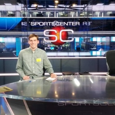 ShootinPodcast's tweet photo. It's #TeamHandballTuesday and we are excited to have @neilmjohnson on the show tonight! Neil works as a Sports Analytics Developer at @espn . We hope to talk with Neil about how utilizing data could be advantageous for handball! Make sure to tune in to @twitch around 9pm (EST)! https://t.co/ofaR7NJL2H