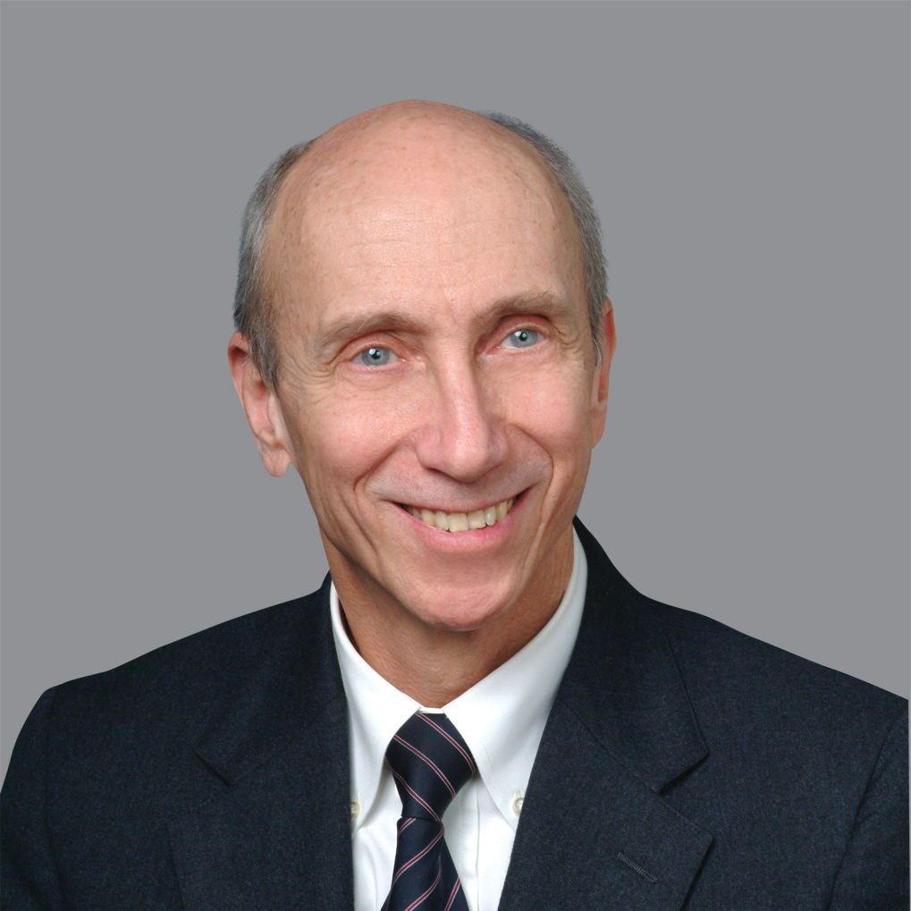 LoyolaLaw's tweet photo. #EconomicJustice authority Charles Murdock’s @HastingsLJ article explores the history of #InsiderTrading decisions by federal courts and points the way to a more sensible and realistic approach. https://t.co/4KN5Kpzxl2 #ResearchforJustice #LoyolaChicago https://t.co/GTl0JXxkVB