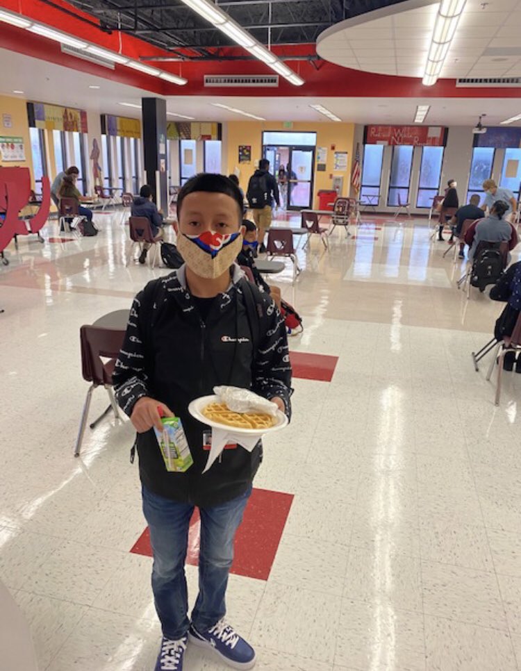 Indians_IHS's tweet photo. Congratulations to our 9th and 10th grade students who received Straight A’s 1st quarter #wafflebreakfast #4.0 #ihspride #PBIS https://t.co/Es3toD8uE3