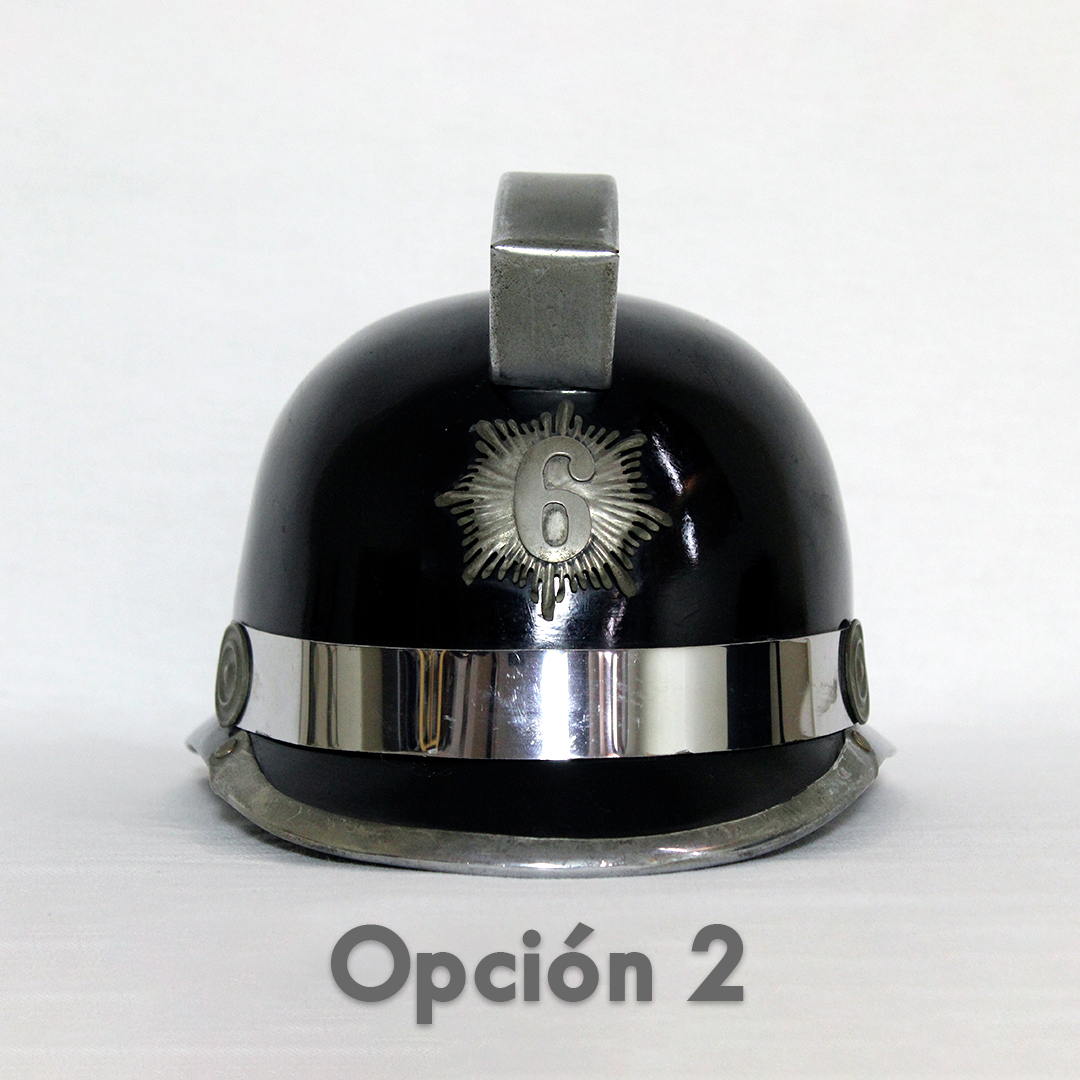 mubochile's tweet image. Tenemos una nueva #MuBoPregunta.  
¿Cuál de las siguientes imágenes pertenece a un casco utilizado por #Bomberos de Suiza? 
🔁&quot;Retweet&quot; Opción 1
❤️&quot;Me gusta&quot; Opción 2