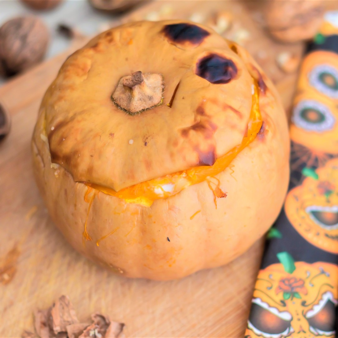 tangoandrakija's tweet photo. ... turned into a pumpkin ...
🎃🎃🎃
#stuffedpumpkin #foodoftheday #tastemade #eattheworld #tastyfood #tangoandrakija #longevitykitchen #fallfood #immunityboost #novemberfood #pumpkinlove#stuffedacornsquash #stuffedvegetables #tasteofhome #homemademeal https://t.co/3KdZ3tVmR9