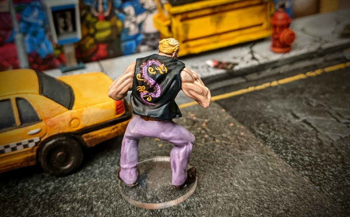 BloodKeep's tweet photo. Arnie is one nasty piece of work, he's also the last of the leaders for City Fall. Very pleased with his overall look and the freehand jacket design turned out rather well (even if it is the tiniest bit off centre)
#TMNT #hun #CityFall #PurpleDragons #Boardgames https://t.co/4ug4TduuNj