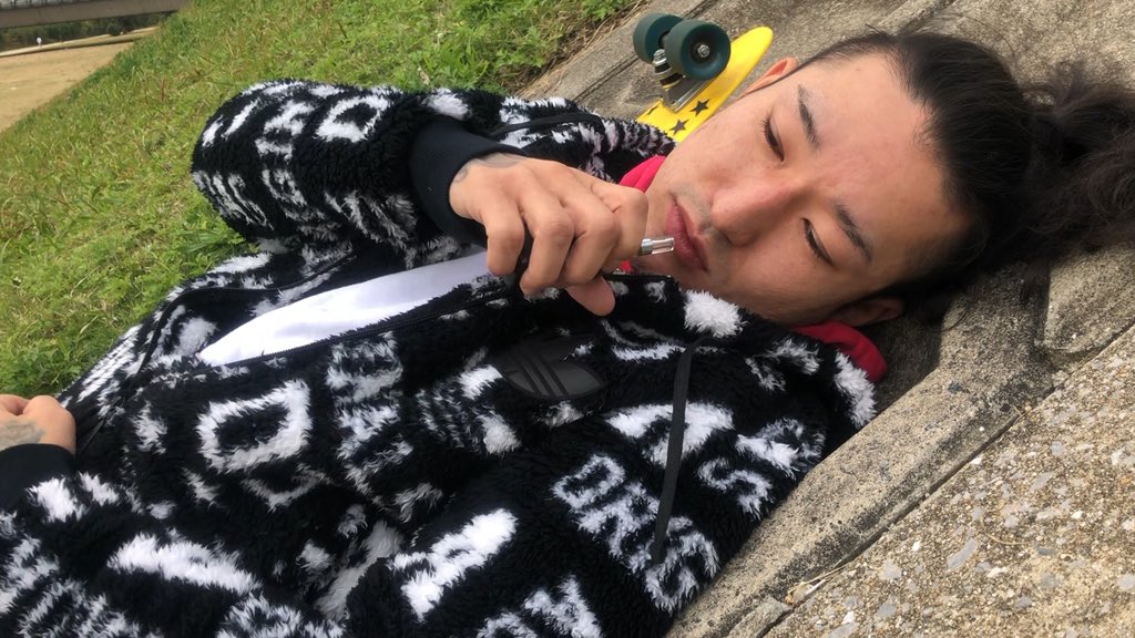 mnnnpisn's tweet image. 河川敷でCBDリキッド新品を丸々一気吸い😇
動画は近日公開🙏

動画で使用したCBDリキッド
↓↓↓
ppb420cbd.base.shop

クーポンコードに【SWAG_neon420】
で5%OFF購入出来ちゃいます🙏
#SWAGLAB @SWAGLABCBD1

#CBD #フレイバー #フルスペクトラムテルペン #テルペン #完全合法 #安眠 #癒し