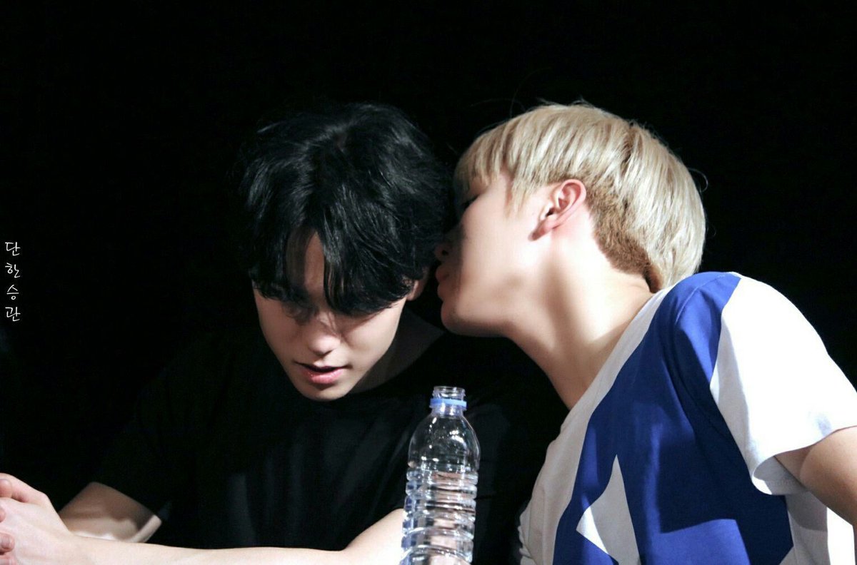 seungkwan + vernon pictures that exude unexplainable boyfriend energy        ♡̩̥̩♡̩̩̥͙♡̩͙ˊ — a thread  #솔부  #VERKWAN