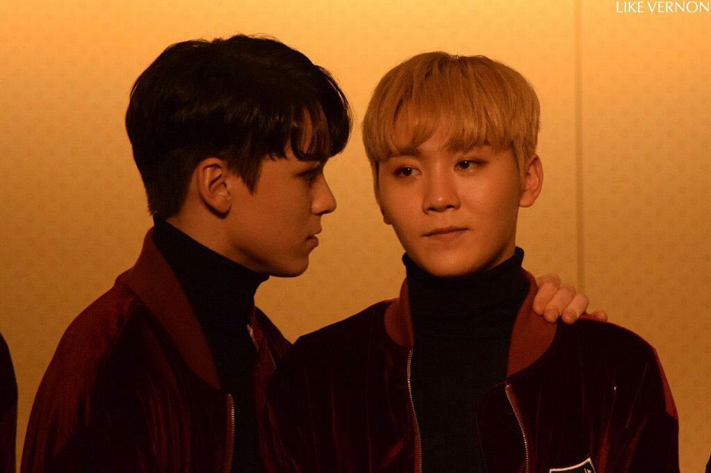 seungkwan + vernon pictures that exude unexplainable boyfriend energy        ♡̩̥̩♡̩̩̥͙♡̩͙ˊ — a thread  #솔부  #VERKWAN