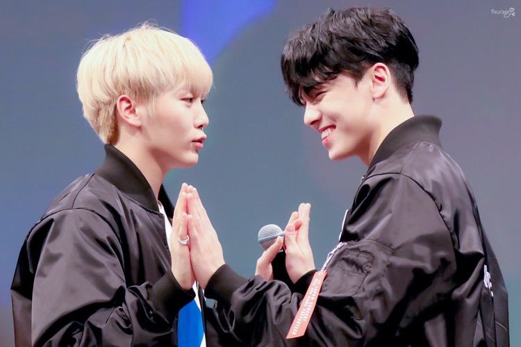 seungkwan + vernon pictures that exude unexplainable boyfriend energy        ♡̩̥̩♡̩̩̥͙♡̩͙ˊ — a thread  #솔부  #VERKWAN