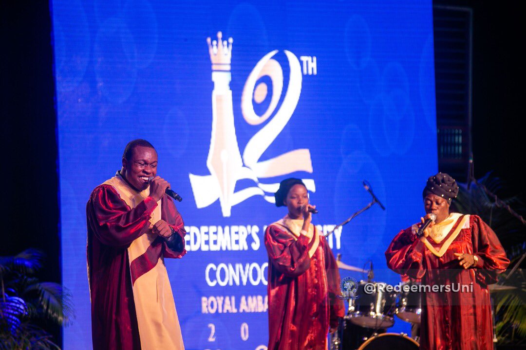 RedeemersUni's tweet photo. If today is your graduation day, this praise and Worship session by the Life Voices will be a perfect opportunity to sing, dance and say Thank you to God.

#DanielGeneration2020
#RUNVirtualConvocation https://t.co/uaToIi5mu9