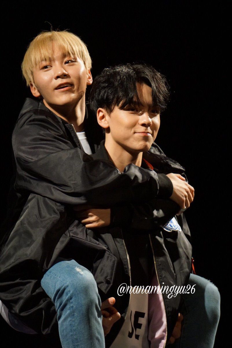 seungkwan + vernon pictures that exude unexplainable boyfriend energy        ♡̩̥̩♡̩̩̥͙♡̩͙ˊ — a thread  #솔부  #VERKWAN