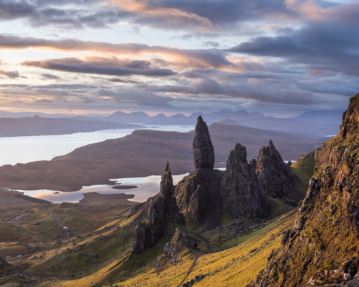 nickhansonphoto's tweet photo. From yesterday morning at Storr, #IsleofSkye. https://t.co/vYj986j38o