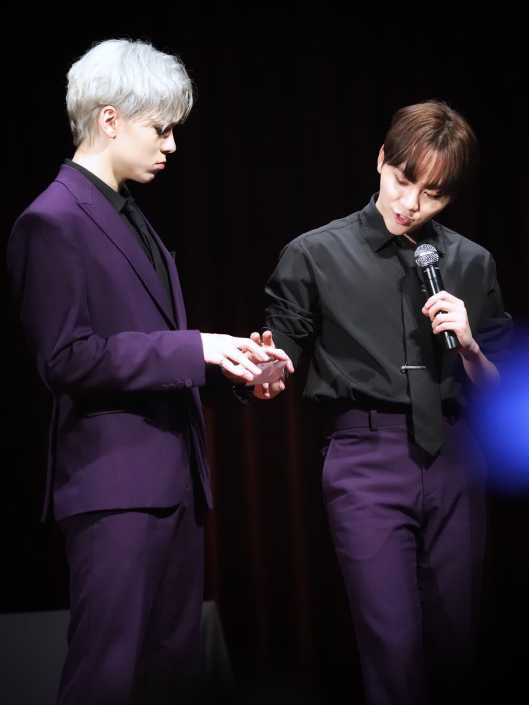 seungkwan + vernon pictures that exude unexplainable boyfriend energy        ♡̩̥̩♡̩̩̥͙♡̩͙ˊ — a thread  #솔부  #VERKWAN