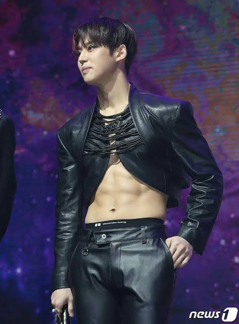 Buff Hongseok as Leader n original member