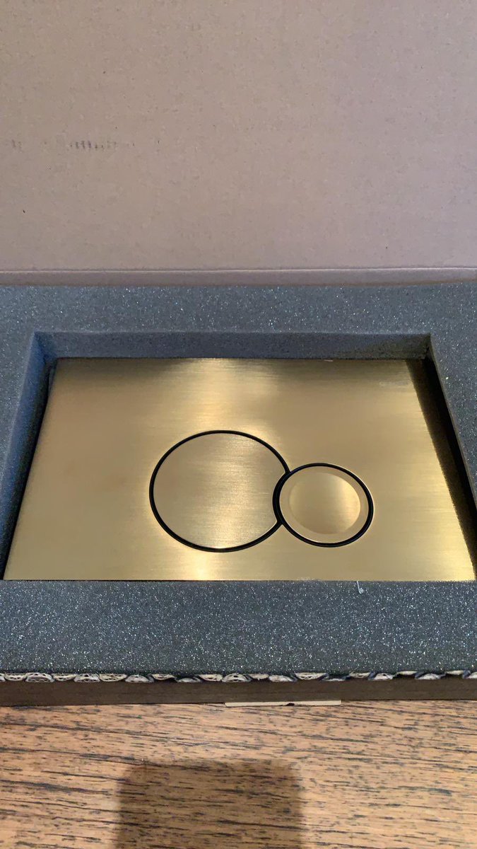 First customer I’m aware of in the UK to have a Graff flush plate in Brushed Brass PVD. It’s beautiful ❤️❤️❤️❤️#graff #trendsetter