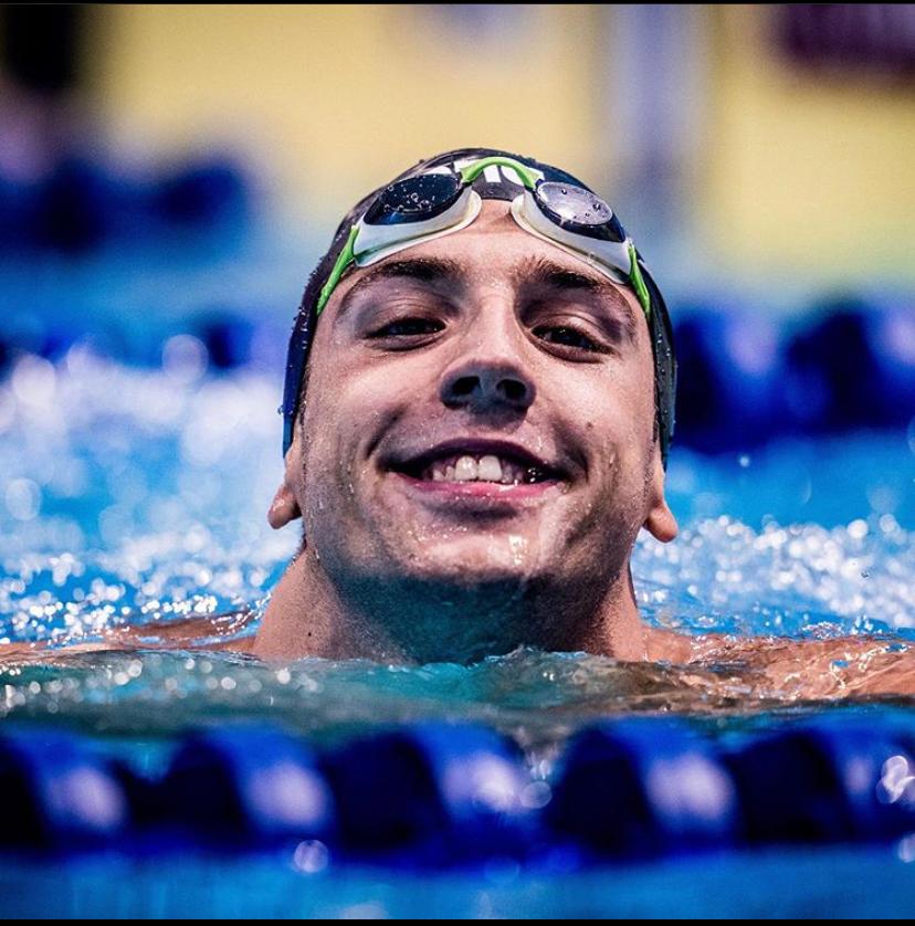 🇹🇷 Tebrikler Emre! 

Milli yüzücümüz Emre Sakçı, Uluslararası Yüzme Ligi 100 metre kurbağalamada, 55.74 saniyelik derecesi ile Avrupa rekoru kırdı. 👏