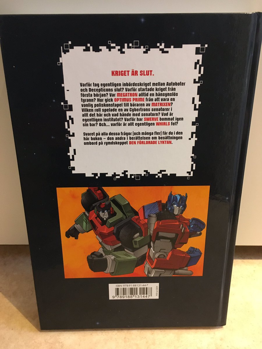 JBosis's tweet photo. My copy of Transformers: Kaos och skuggor just arrived. Cover art by @NickRoche, exclusive back cover art by @JLawrence_Art and @wordmongerer. And with an exclusive postcard by @NickRoche to boot! https://t.co/sXv7vDZPSD