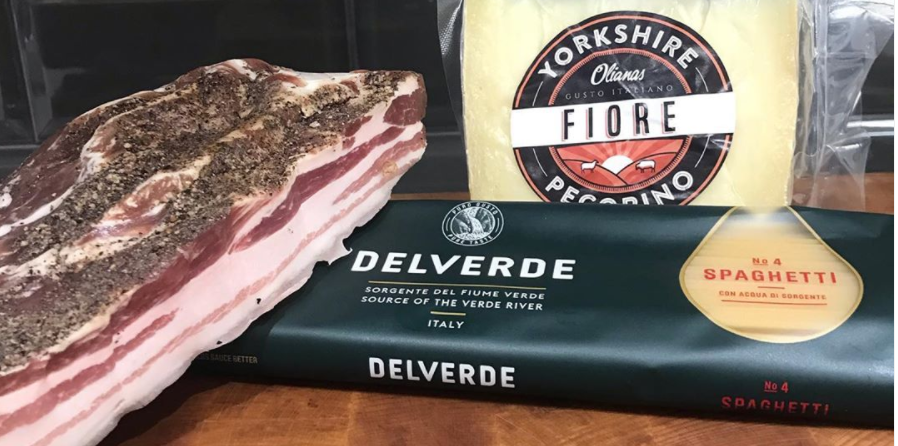 FilippoBerio's tweet image. Tonight @gustoitalianouk will be going LIVE with his #Carbonara recipe. Tune in on Instagram at 19:30🥚🧀🥓instagram.com/gustoitalianou… #Livetutorial #Recipe