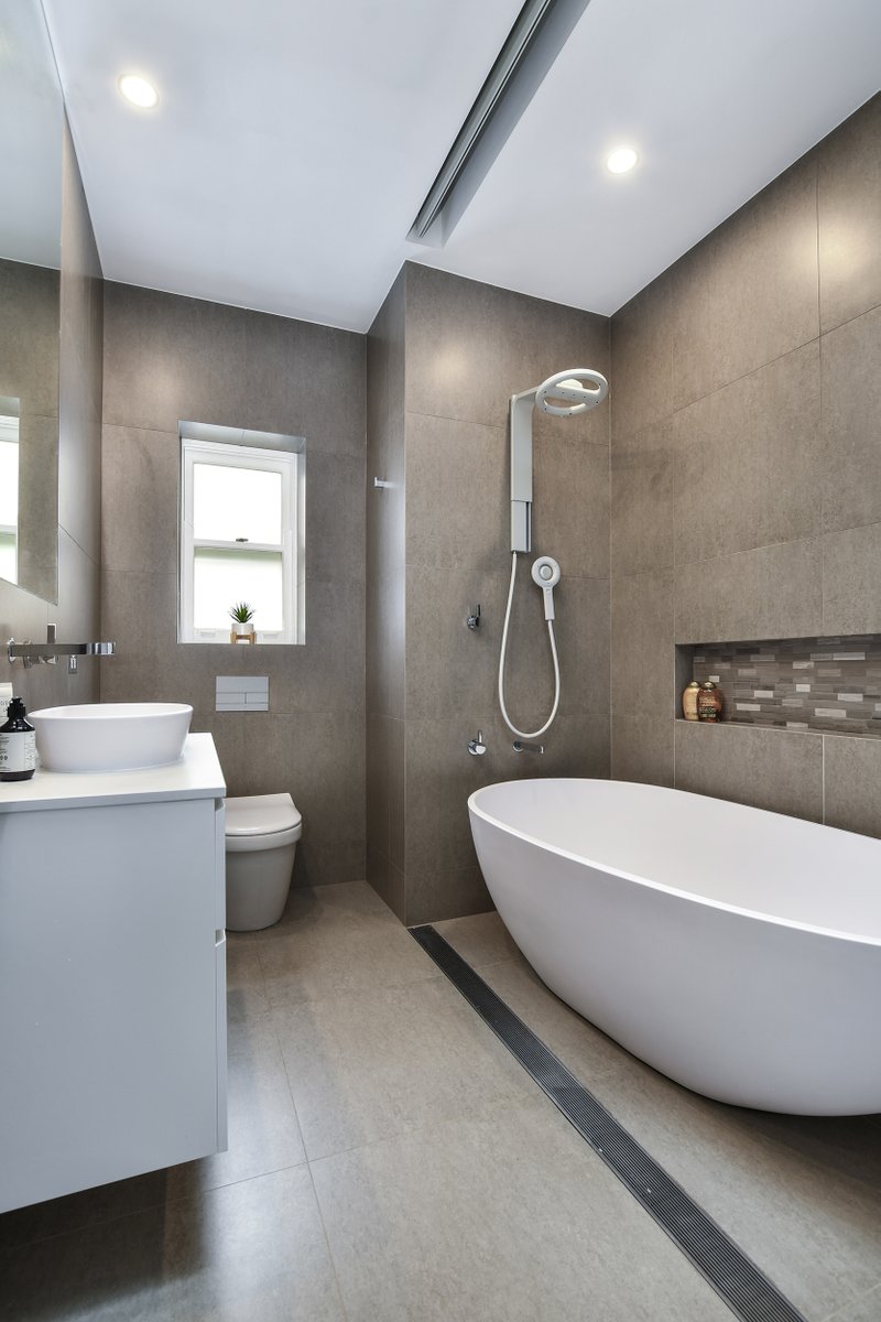 AnthonyBe's tweet image. Just had a professional shoot done on one of my bathrooms where I included a @nebia shower. Given how long my teenage son spends in the shower, I'm so grateful for the water and gas I'm saving!