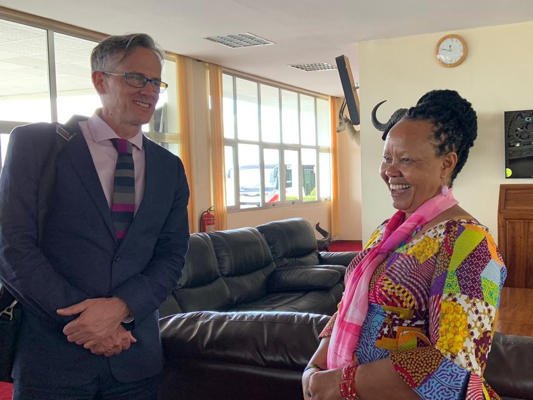 Balozi <a href="/DConcar/">David Concar</a> is visiting #Arusha this week. He met with Kilimanjaro Regional Commissioner <a href="/AnnaMghwira/">Anna Elisha Mghwira</a> to discuss the UK’s support to Kilimanjaro International Airport <a href="/KIA_JRO/">Kilimanjaro International Airport</a> where 🇬🇧 and 🇹🇿 are working together to combat the trafficking of drugs and illegal commodities.