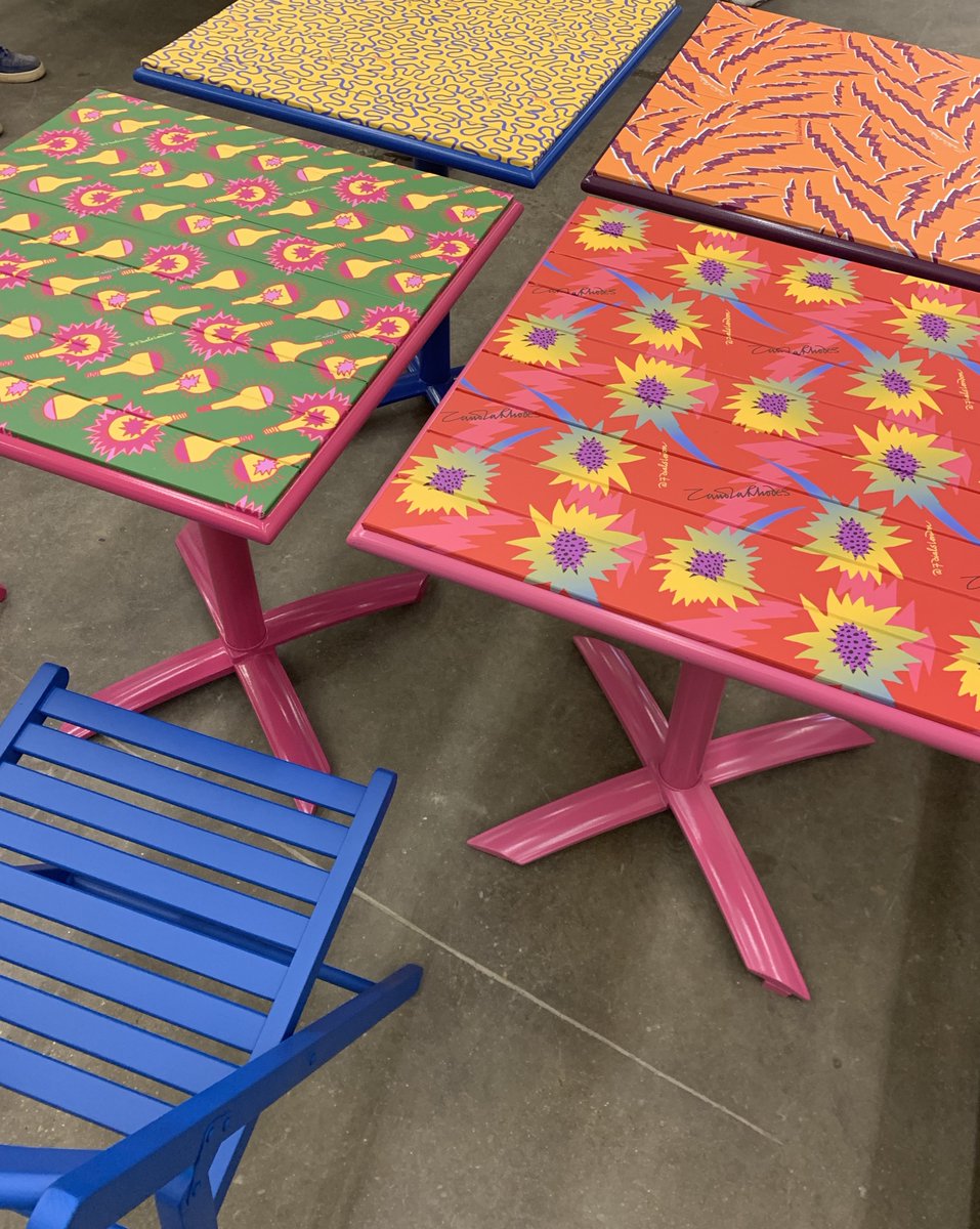 KGAgencyUK's tweet photo. KGA furnished the streets of London with some one-of-a-kind street art. Seven Dials teamed up with globally renowned artist and fashion designer Dame Zandra Rhodes to bring a signature splash of colour to their iconic streets.
#art #fashion #artist #design #london https://t.co/ekZXPQNHQT