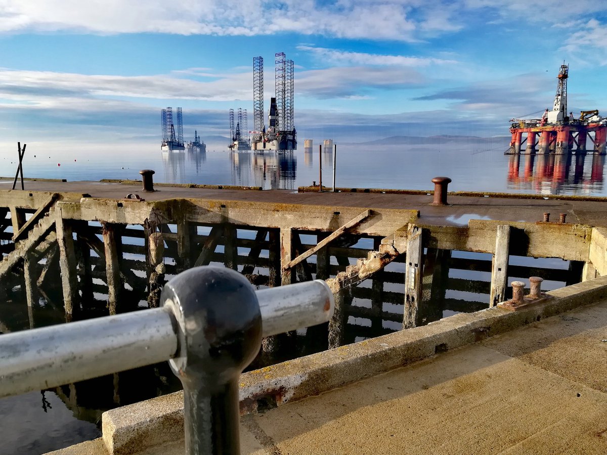 26cabinfever's tweet photo. @BBCWthrWatchers
Cromarty Firth looking amazing yesterday https://t.co/F64PEviYD4