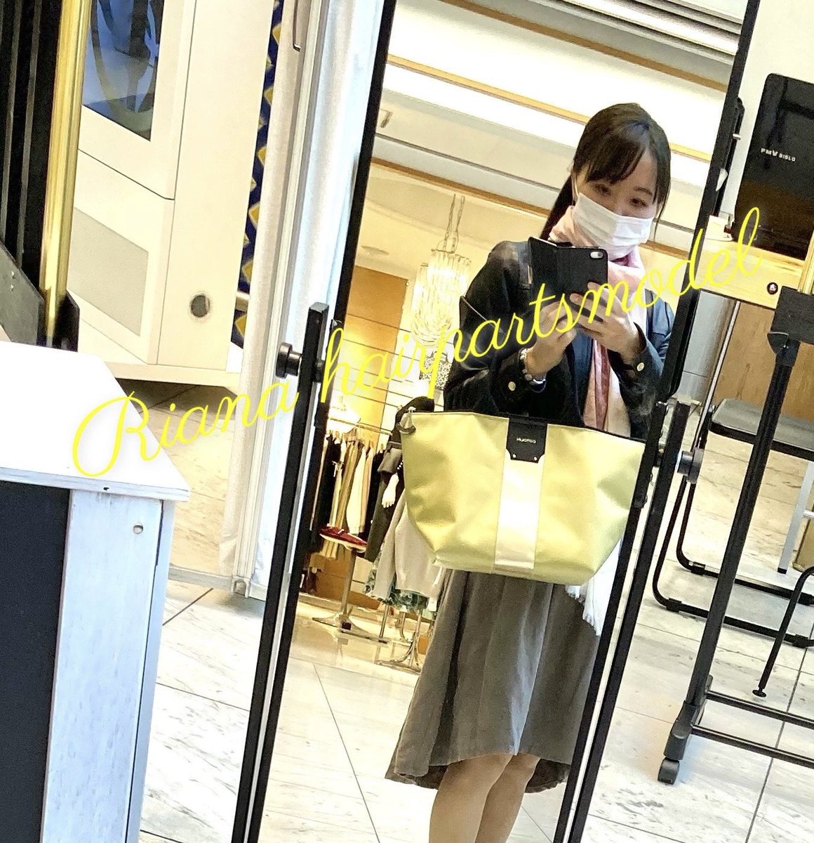 hairpartsmodel's tweet photo. こんなカラフルバージョンも✨
こちらは、ナイロンではなく
布生地
布は少し重め
と言っても一般的なバックより軽い!
今後カラーバ��エが増えるらしいので、黒×パールシルバーが出たら買おう。
これはマーケティングをちゃんとしたら売れる商品!
地元なので応援したいな。
#コトリン
#cotolin https://t.co/4d0s0aL3lG