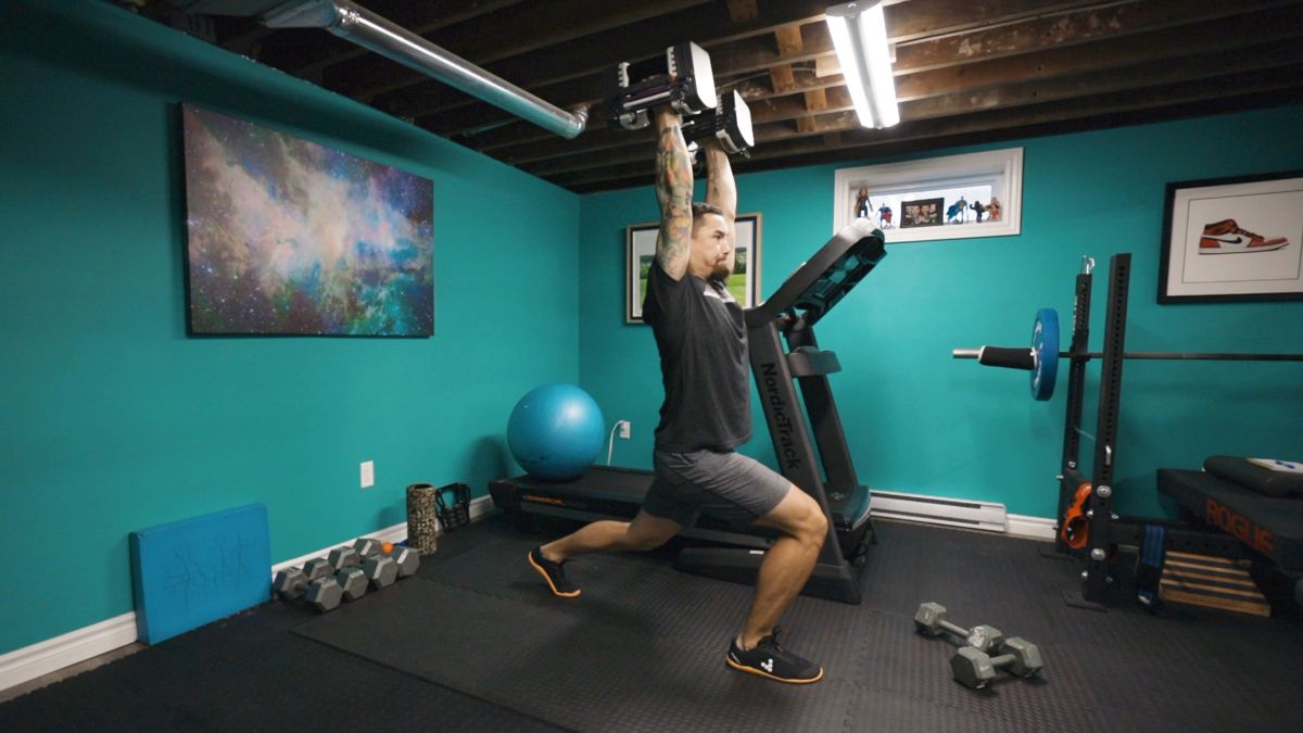 SystemsSport's tweet image. Traditionally, explosive #weightlifting has been reserved for sprinters, but #distancerunners can also benefit from including these power-producing exercises in their #strength and conditioning program. buff.ly/3ozBYwu #TuesdayMorning