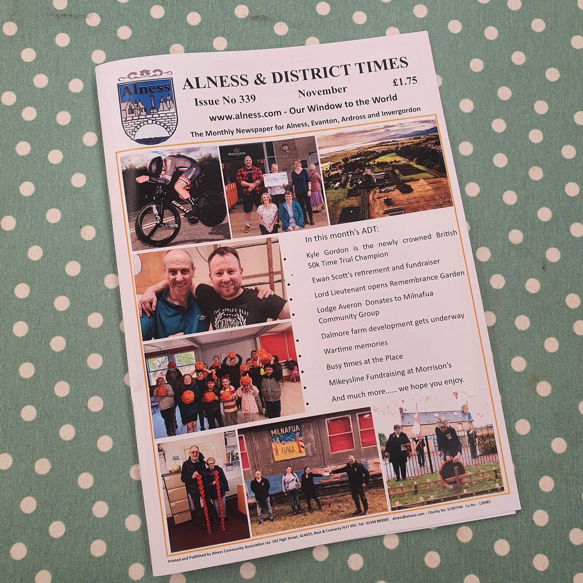 Front page pic and a full page article on Ewan and Paul's combined 30 years at Bridgend Primary 💚
<a href="/AlanMcHardy/">Alan McHardy</a> <a href="/K6TY/">Ｋａｔｉｅ Ｗｉｌｓｏｎ</a> @IslaMcLean6 <a href="/AgamemnonsBeard/">MS</a> @AlnessInvergASG