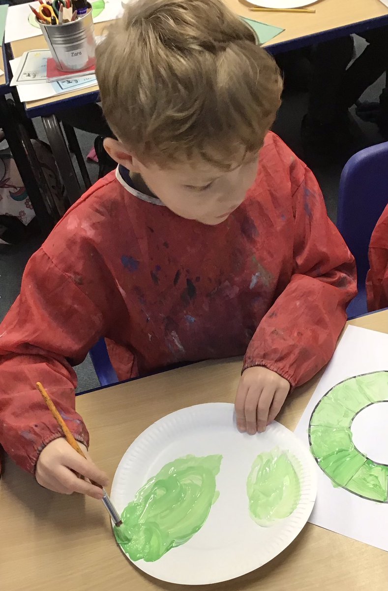 GoodrichCESch's tweet photo. #GSRobins #GSArt The children really enjoyed their art lesson this week! They created their own colour wheel by adding white to a primary colour. Well done ๐ https://t.co/fzy6hSFoBB