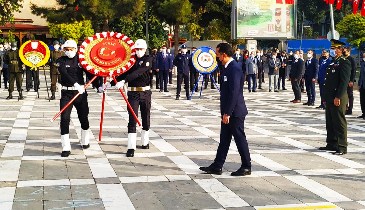 faikkurt11's tweet photo. Atamızı saygı,sevgi ve özlemle anıyoruz.
Türkiye Cumhuriyeti´nin kurucusu Büyük Önder Mustafa Kemal Atatürk vefatının 82. Yıldönümünde ilçemizde düzenlenen törenle anıldı.
@ziyaselcuk
@MehmetHanzdemi2 
@surucmem 
@AYDINBEYTEKN
@ali_canki
@mhmt_cylrn
@_1_Selahattin 
@EKzlsln https://t.co/UEIFuzAlha