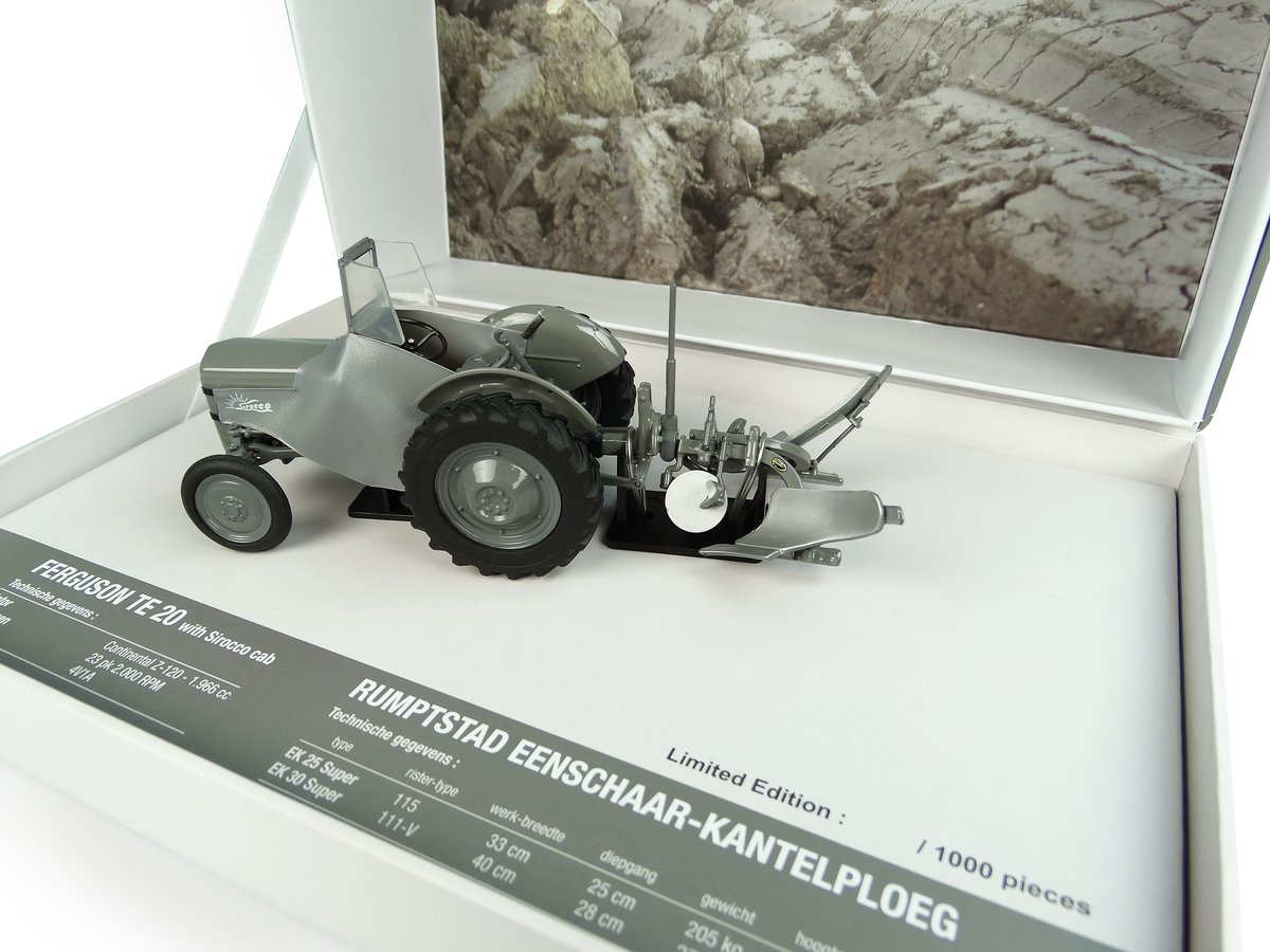 AccurateDiecast's tweet photo. 1:32 scale Ferguson TE 20 with Sirocco Cab & Rumptstad 2-Furrow Plough Box Set from Universal Hobbies.
Limited Edition of 1,000 pcs worldwide.
https://t.co/D3fZ1PcJw4
#ferguson #te20 #limitededition #scalemodel #scaletractor #universalhobbies #diecast #tractor #vintagetractor https://t.co/gZl2JfYBdy
