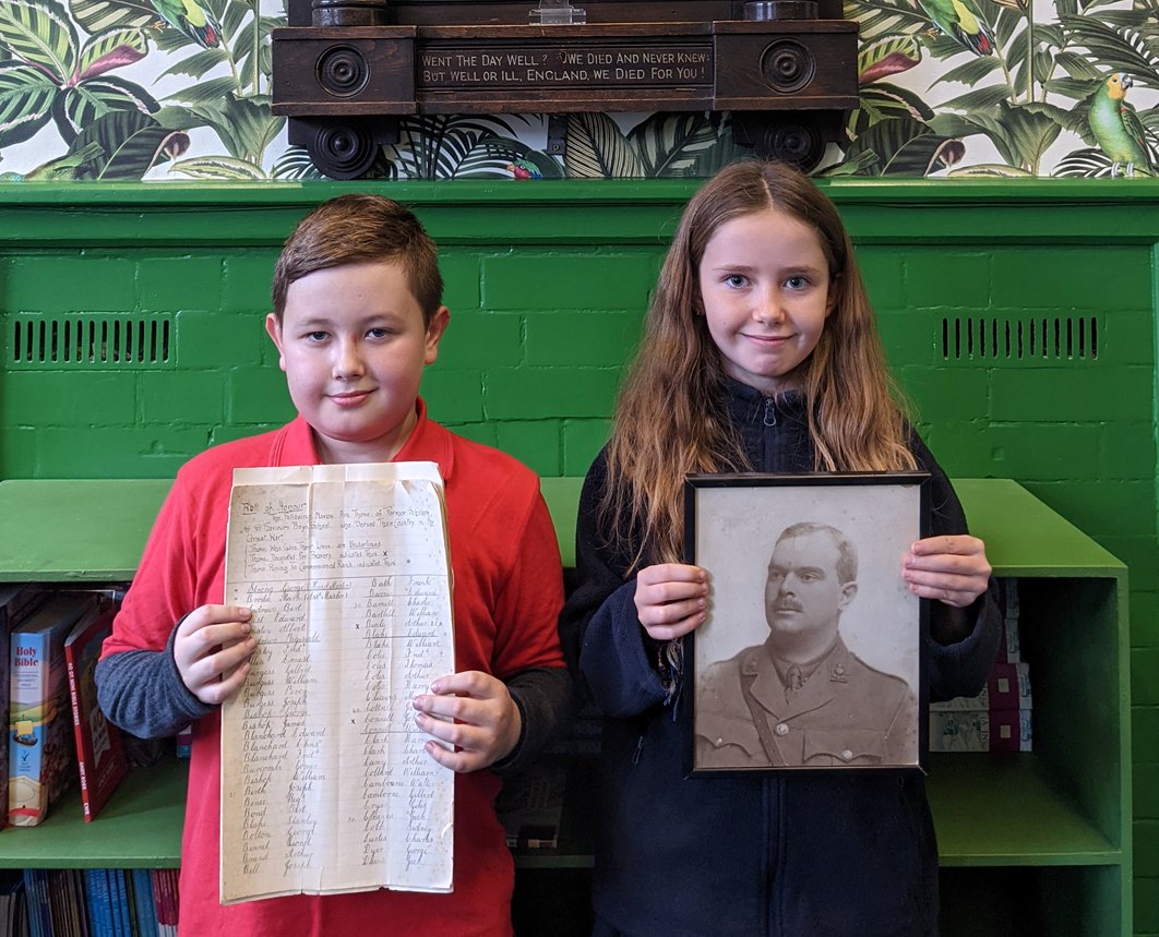 Bath & Wilts Parent (@bath_wilt_p) on Twitter photo Pupils and staff at <a href="/St_SavioursBath/">St. Saviour's Schools</a> have been commemorating service men and women who have died in conflicts since the onset of World War One.
Find out more at thebathandwiltshireparent.co.uk Pupils and staff at <a href="/St_SavioursBath/">St. Saviour's Schools</a> have been commemorating service men and women who have died in conflicts since the onset of World War One.
Find out more at thebathandwiltshireparent.co.uk