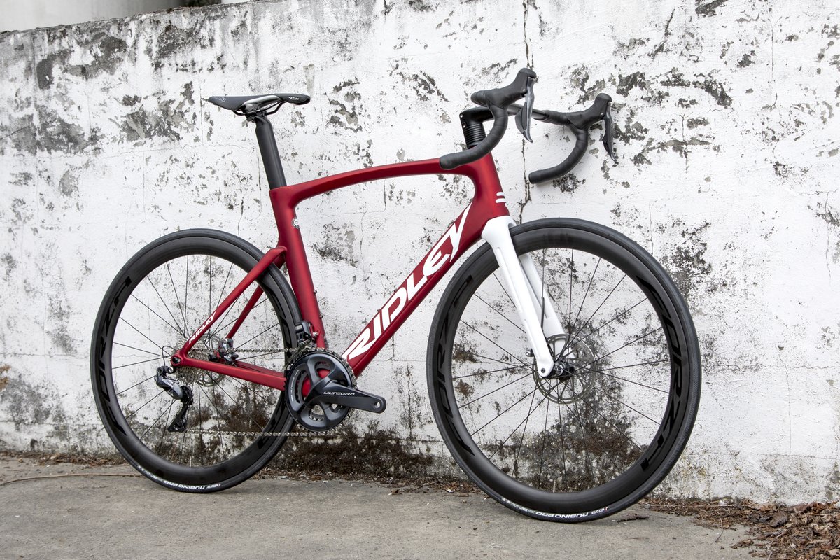 Ridley_Bikes's tweet photo. The matt finish on this Noah Disc Aero+ makes it look really smooth. What do you guys like more, matt or gloss frames?
Pure Line XL
349 - Candy Red Metallic
1 - White
Finish: Matt
#NoahDiscAero+ #PureLineXL https://t.co/6tOx5qBhfd