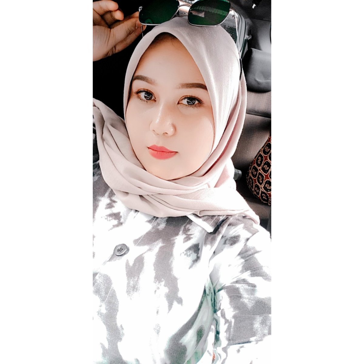 TiaraRisca's tweet photo. #NewProfilePic https://t.co/SApMvDwzK2