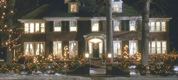 Who'd Love To Stay Here?

Home Alone House... Marv Fell Down The Basement Stairs, Harry Fell Down The Stairs &amp; Burnt His Hand On The Handle.... Memories Of That House In 1990...

Eventually Sold For $1.58 Million Which Was Nearly $1 Million Less Than The Asking Price